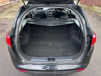 Used Kia Ceed 2024 for sale - 77329306: Photo