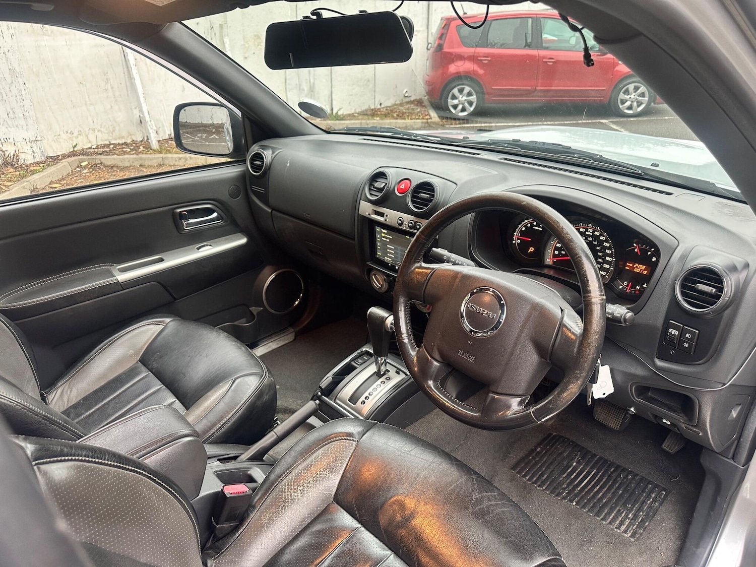 Used Isuzu Rodeo 2011 for sale - 75991325: Photo 22