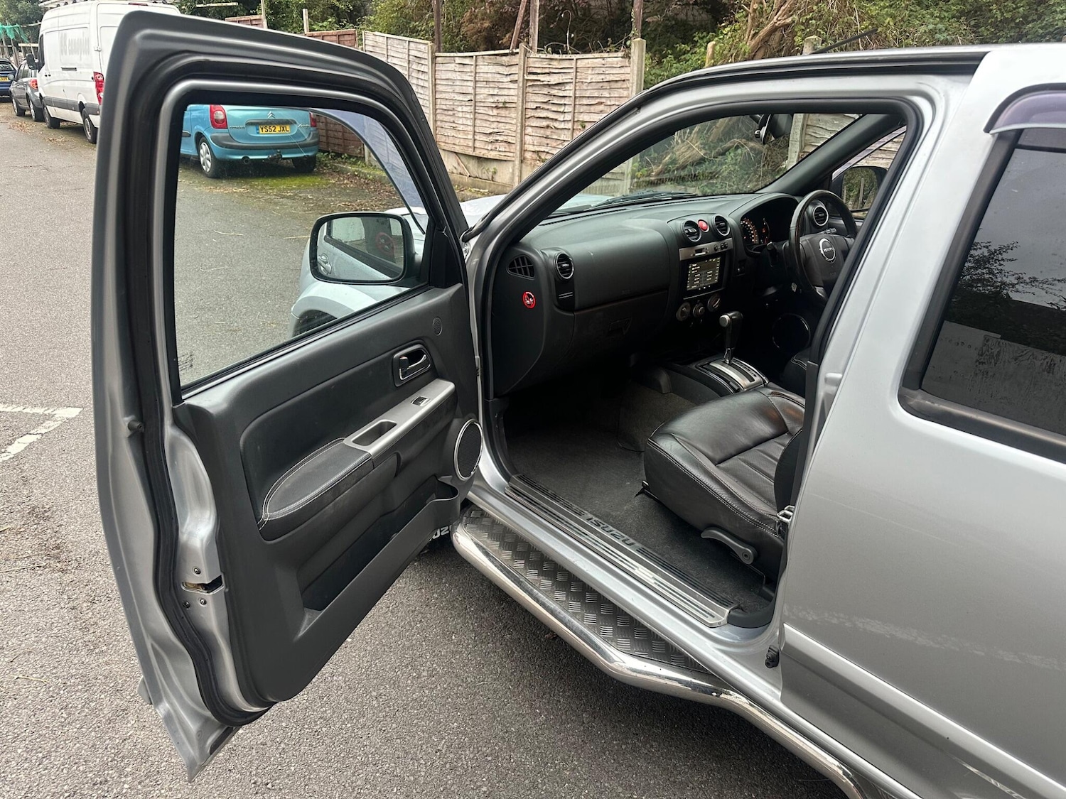 Used Isuzu Rodeo 2011 for sale - 75991325: Photo 34