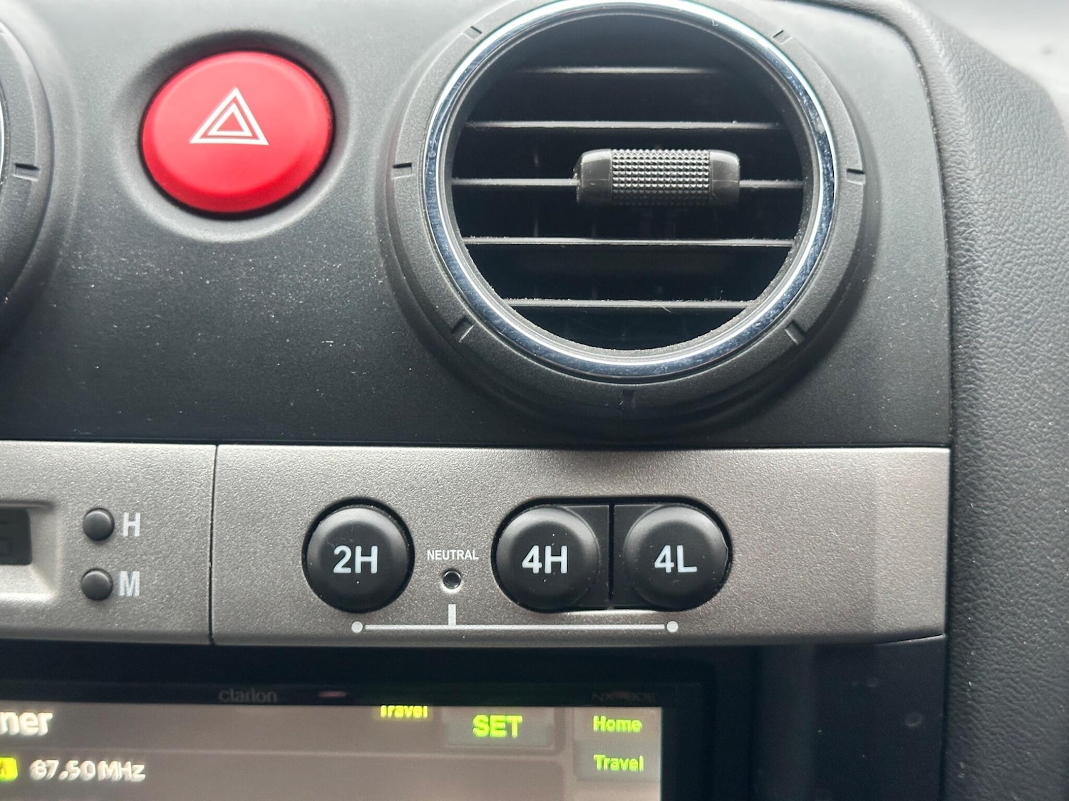 Used Isuzu Rodeo 2011 for sale - 75991325: Photo 53
