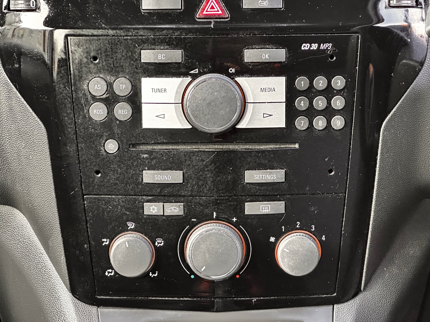 Used Vauxhall Zafira 2013 for sale - 77329506: Photo 88