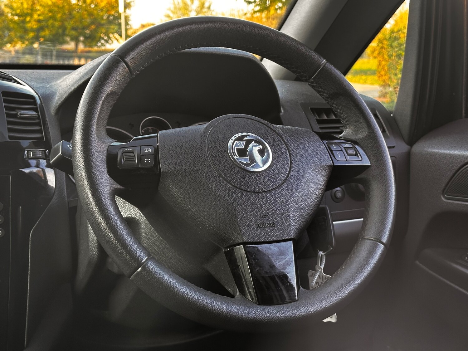 Used Vauxhall Zafira 2013 for sale - 77329506: Photo 90