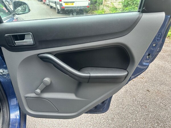 Used Ford Focus 2009 for sale - 74957818: Photo 30