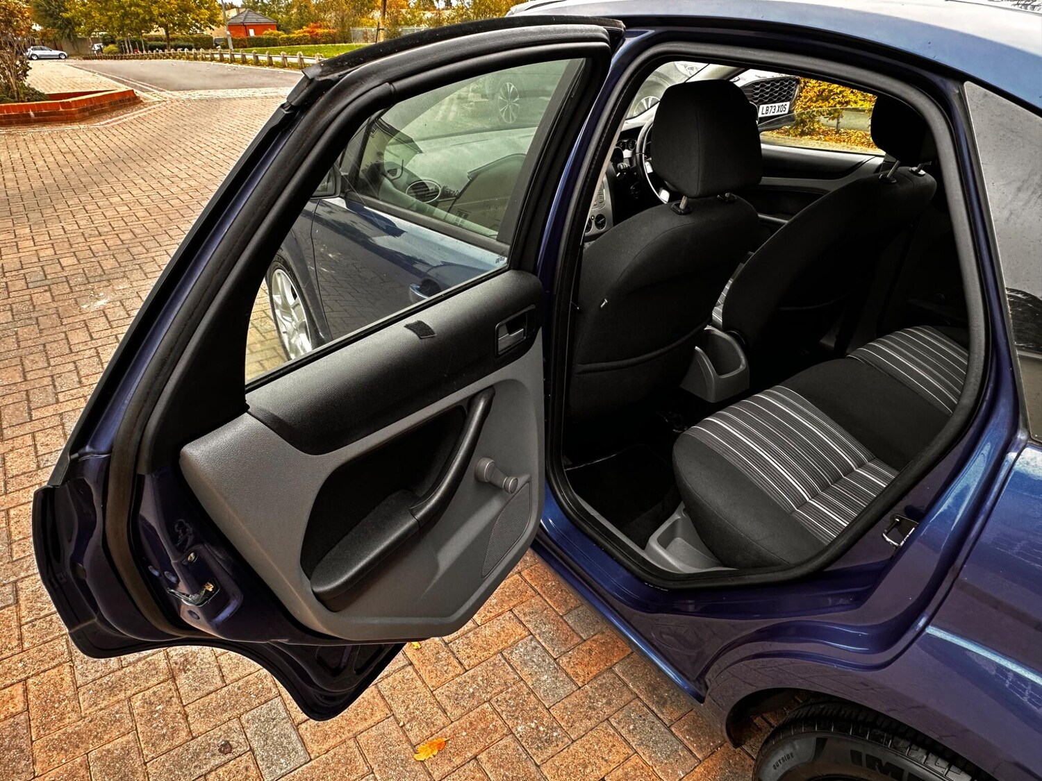 Used Ford Focus 2009 for sale - 74957818: Photo 74