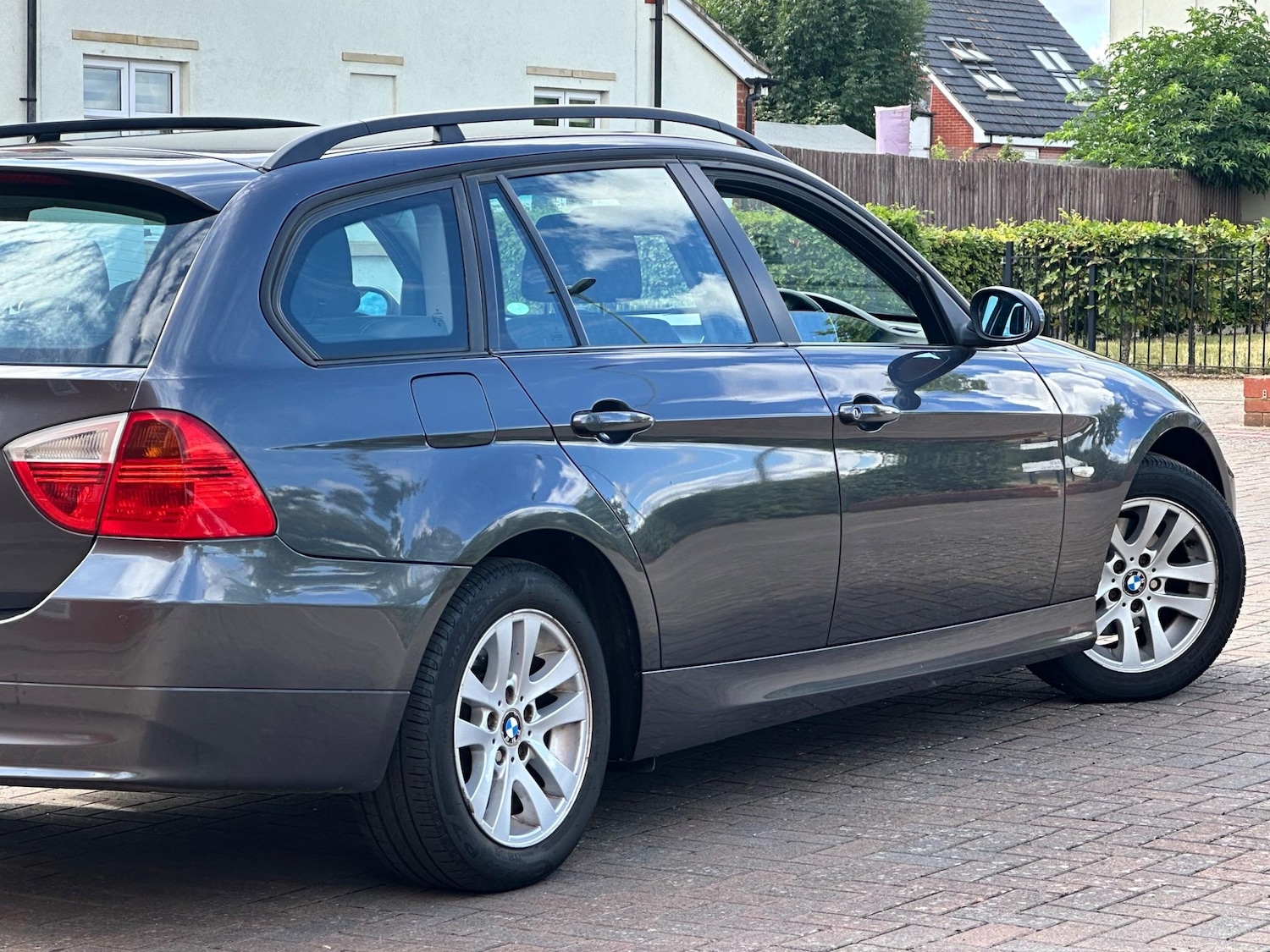 Vehicle 44