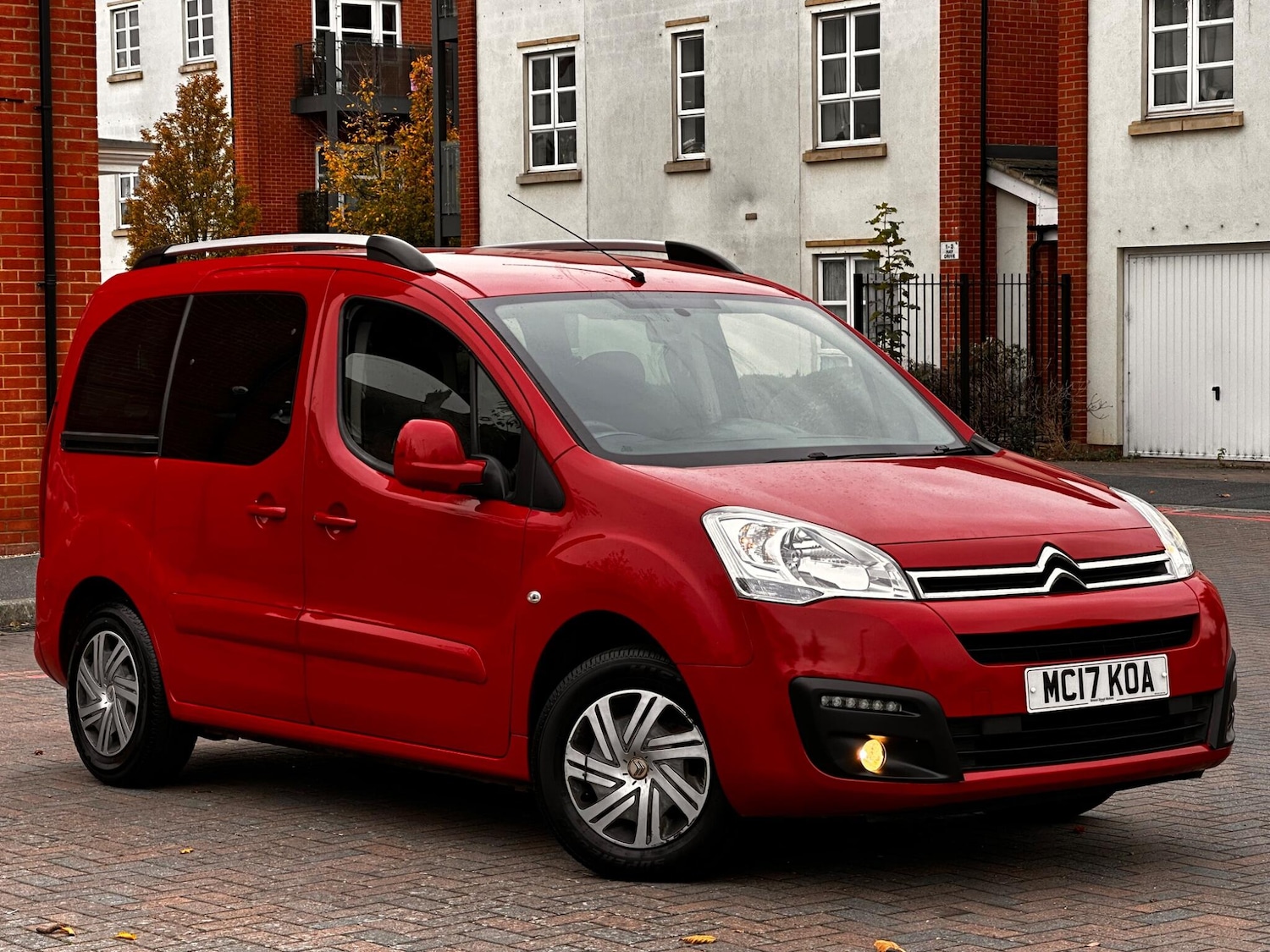 Used Citroen Berlingo 2017 for sale - 76284142: Photo 2