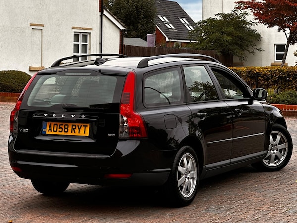Used Volvo V50 2008 for sale - 76314290: Photo 17