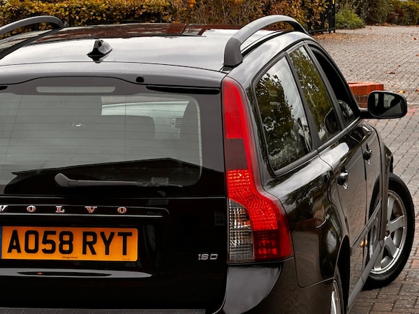 Used Volvo V50 2008 for sale - 76314290: Photo 24
