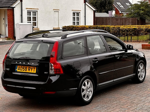 Used Volvo V50 2008 for sale - 76314290: Photo 37