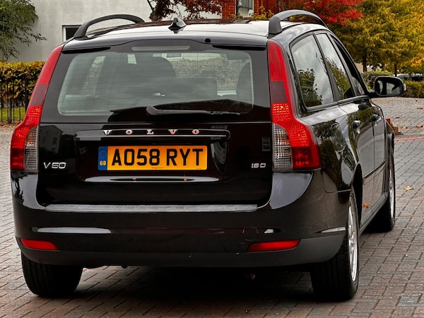 Used Volvo V50 2008 for sale - 76314290: Photo 38