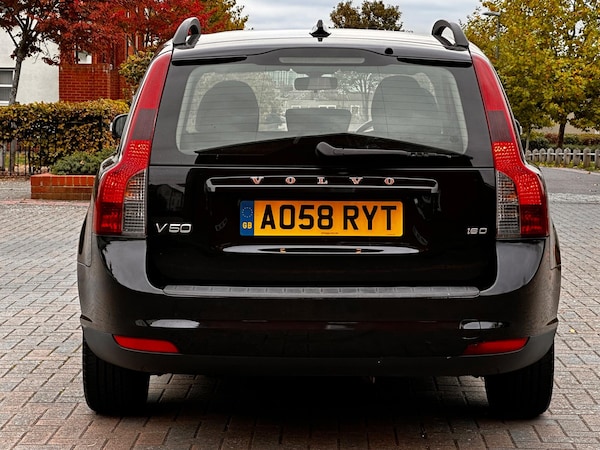 Used Volvo V50 2008 for sale - 76314290: Photo 40