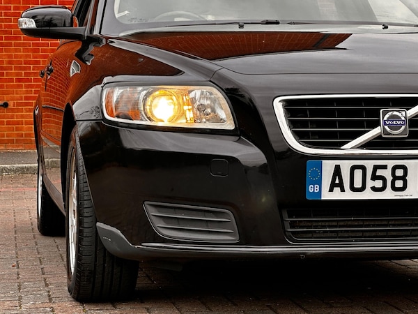 Used Volvo V50 2008 for sale - 76314290: Photo 51