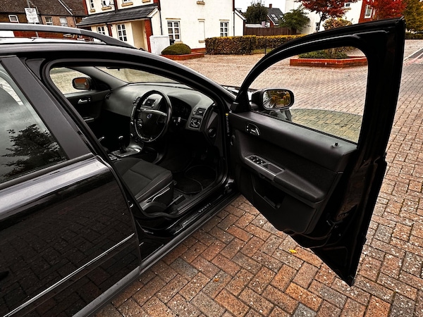 Used Volvo V50 2008 for sale - 76314290: Photo 57