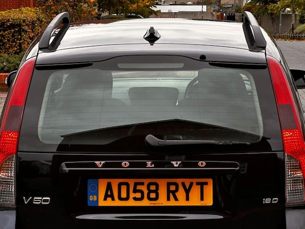 Used Volvo V50 2008 for sale - 76314290: Photo 61