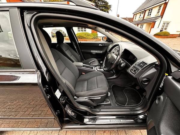Used Volvo V50 2008 for sale - 76314290: Photo 63