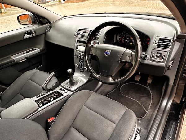 Used Volvo V50 2008 for sale - 76314290: Photo 64
