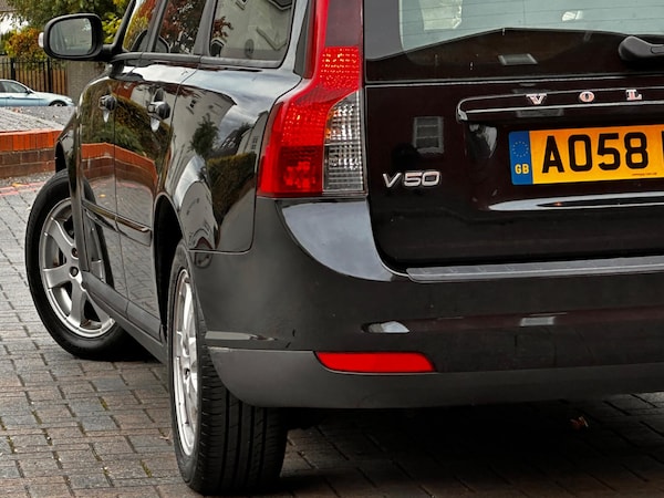 Used Volvo V50 2008 for sale - 76314290: Photo 6