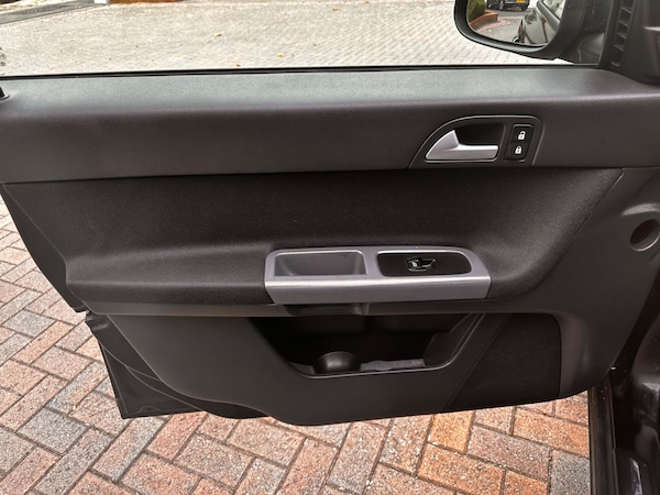 Used Volvo V50 2008 for sale - 76314290: Photo 78