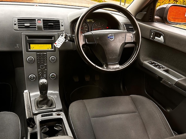 Used Volvo V50 2008 for sale - 76314290: Photo 82