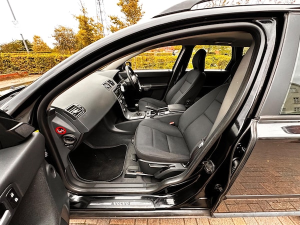 Used Volvo V50 2008 for sale - 76314290: Photo 86