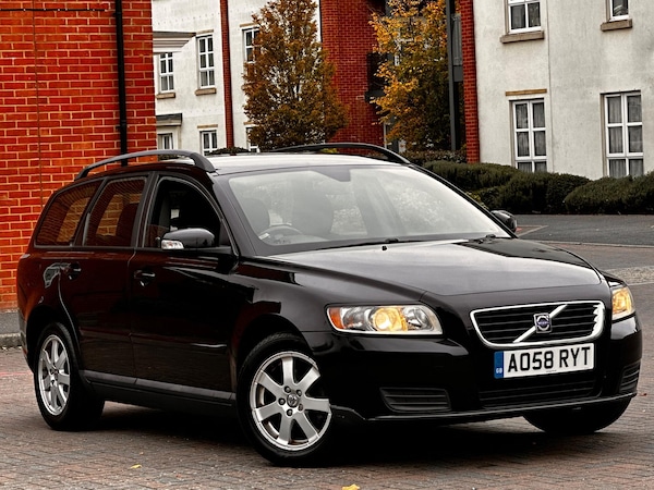 Used Volvo V50 2008 for sale - 76314290: Photo 8