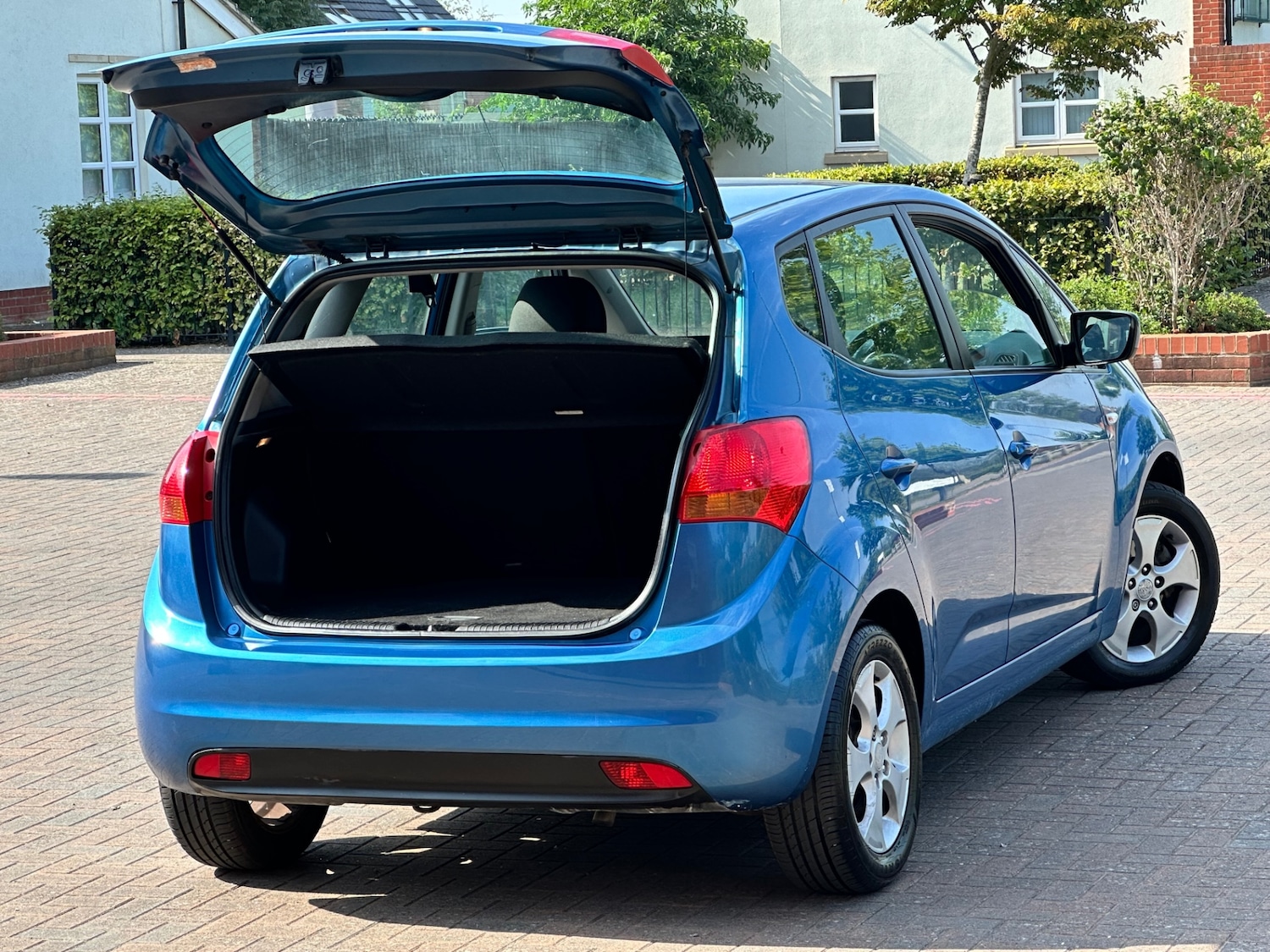 Used Kia Venga 2010 for sale - 77335699: Photo 23