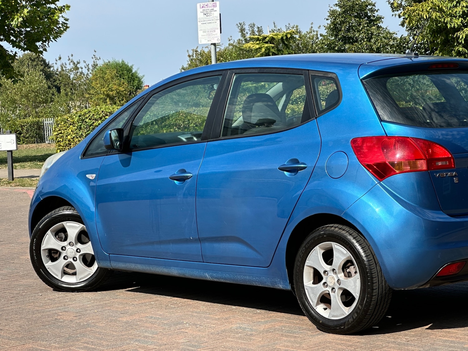 Used Kia Venga 2010 for sale - 77335699: Photo 6