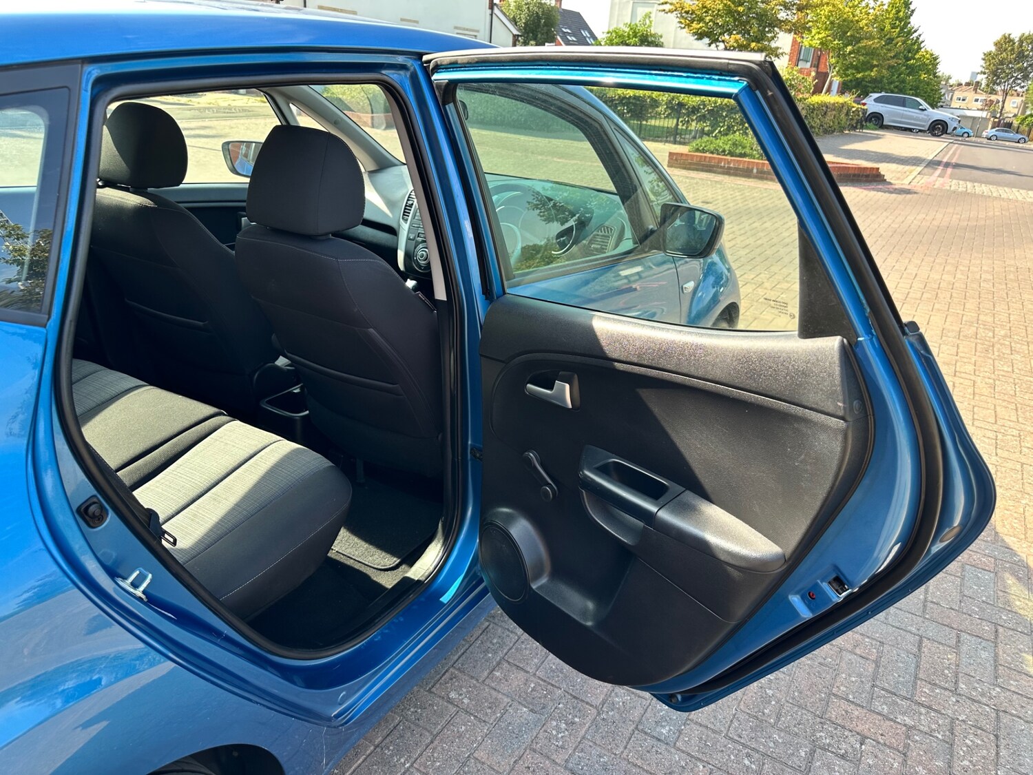 Used Kia Venga 2010 for sale - 77335699: Photo 63