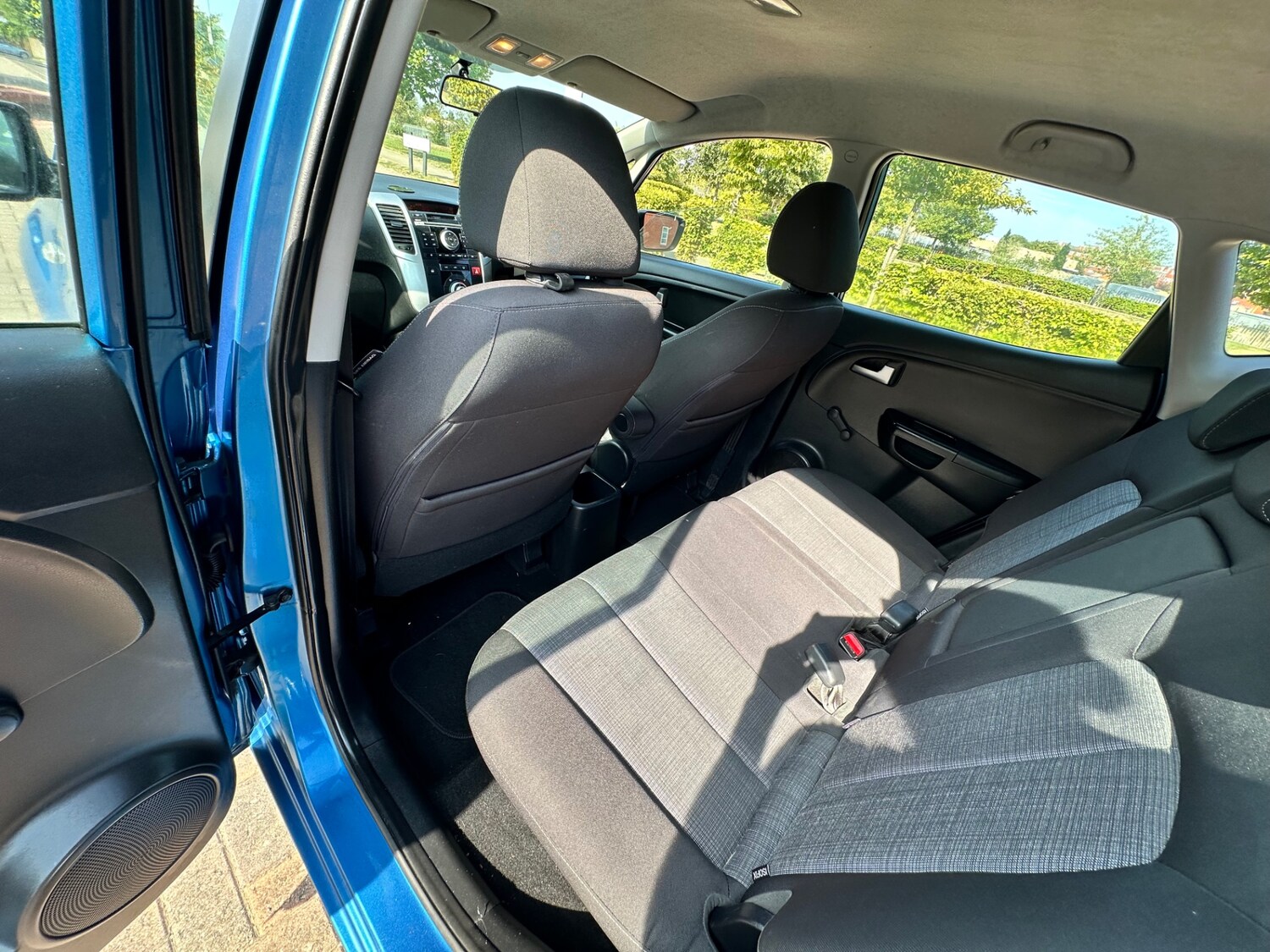 Used Kia Venga 2010 for sale - 77335699: Photo 81