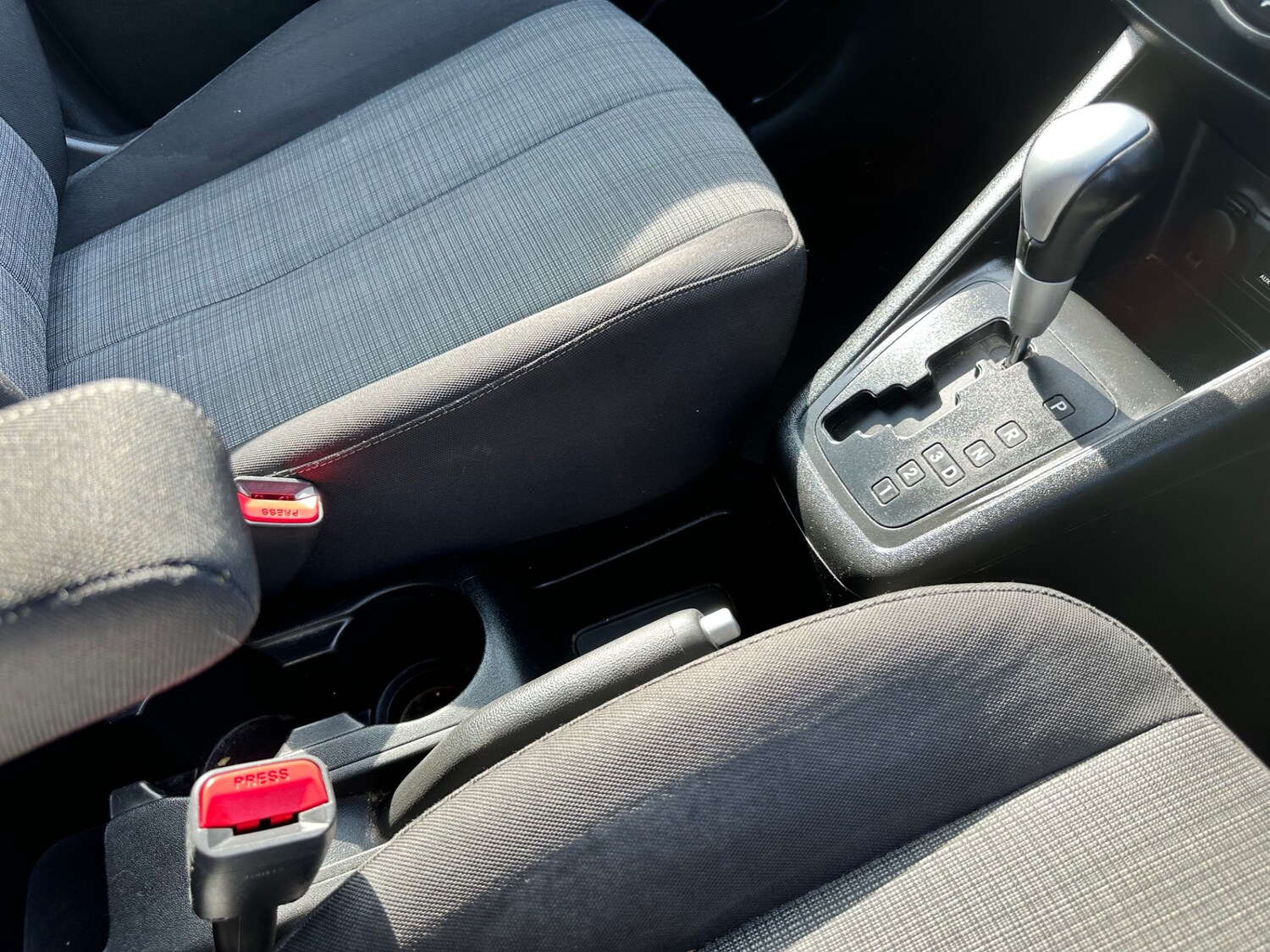 Used Kia Venga 2010 for sale - 77335699: Photo 87