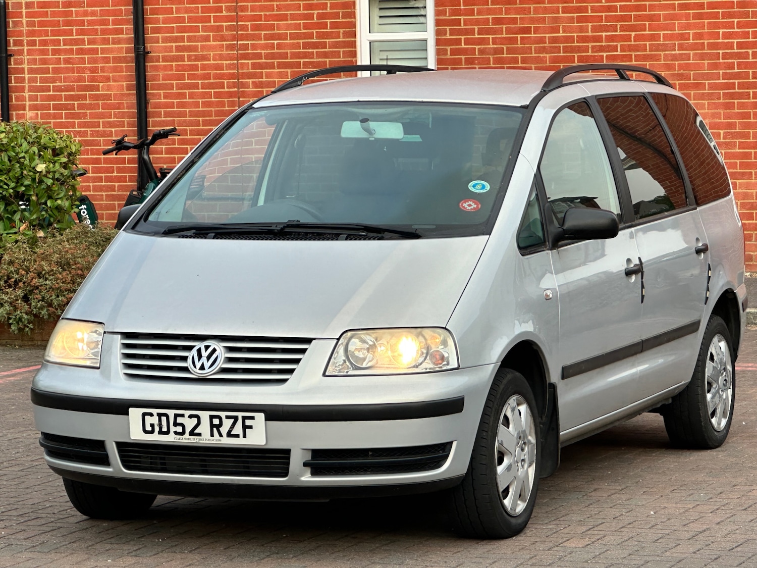 Used Volkswagen Sharan 2002 for sale - 77329492: Photo 34