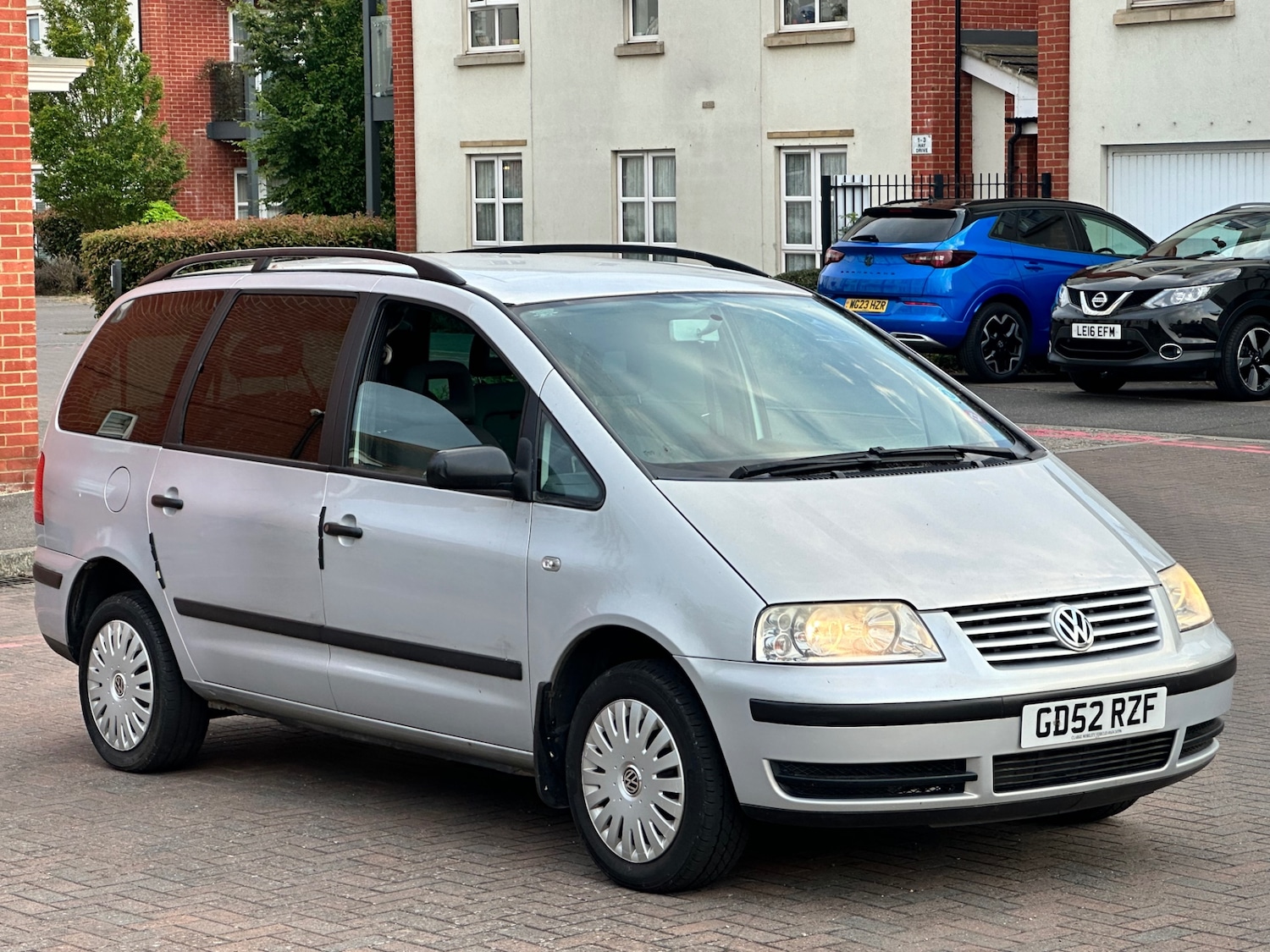 Used Volkswagen Sharan 2002 for sale - 77329492: Photo 38