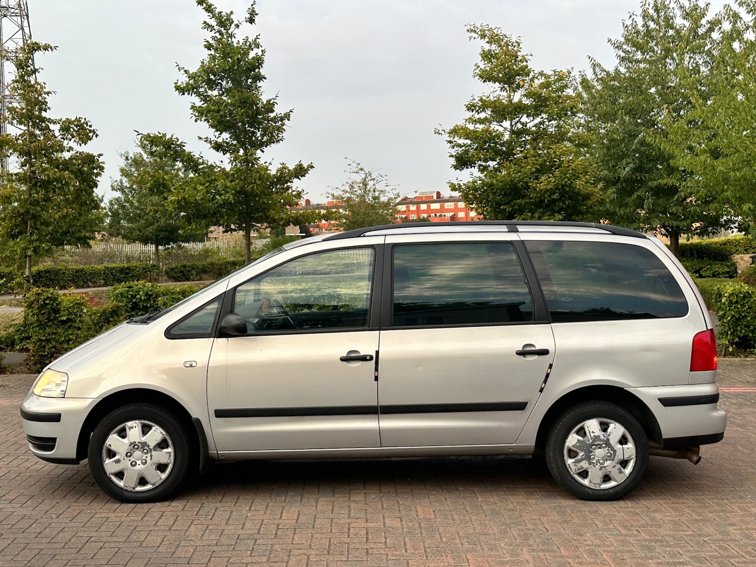 Used Volkswagen Sharan 2002 for sale - 77329492: Photo 42