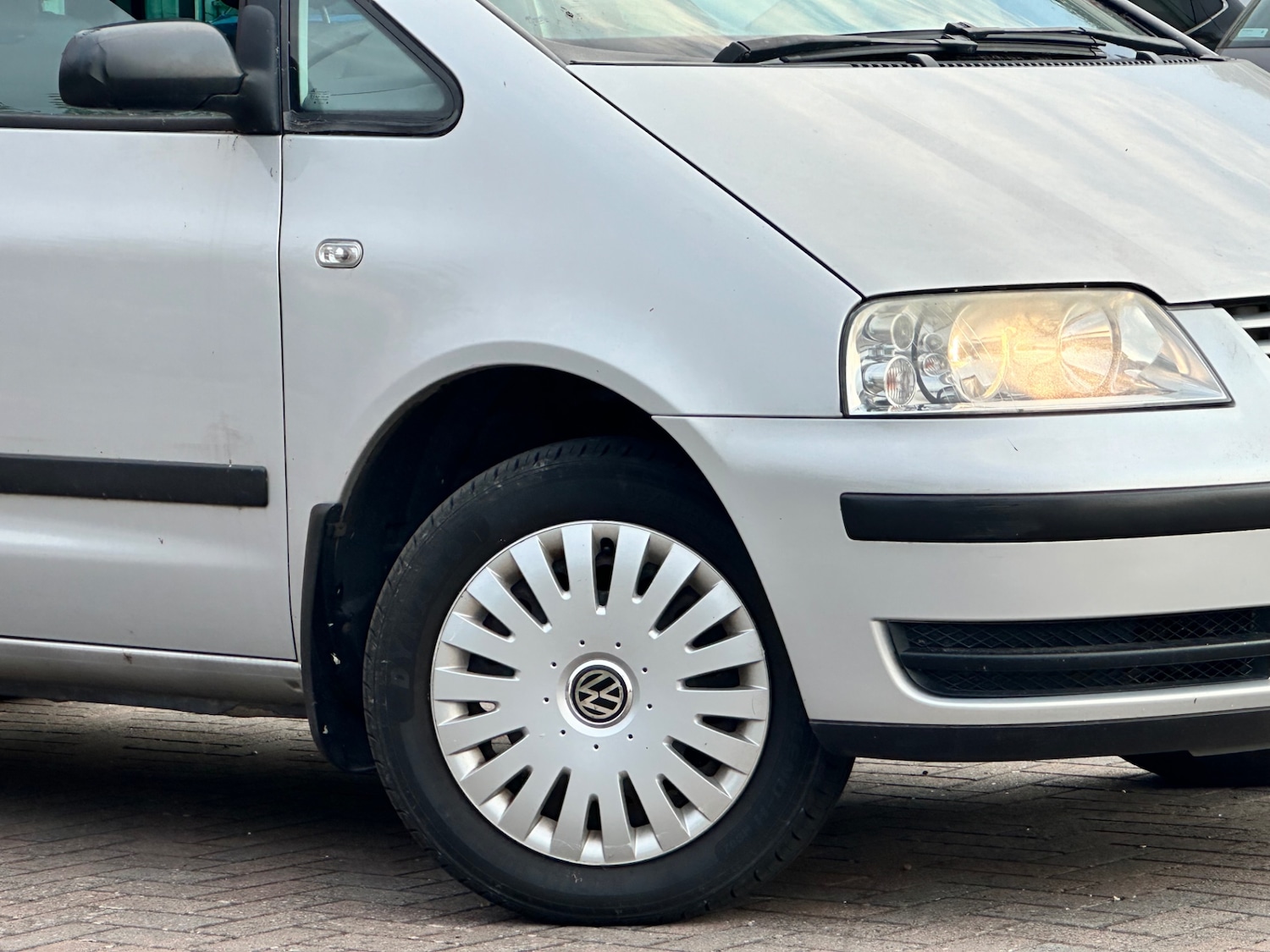 Used Volkswagen Sharan 2002 for sale - 77329492: Photo 5