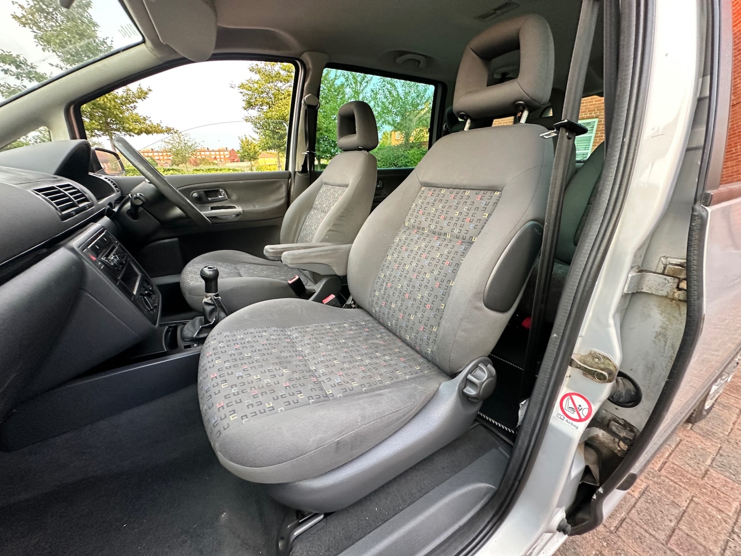 Used Volkswagen Sharan 2002 for sale - 77329492: Photo 92