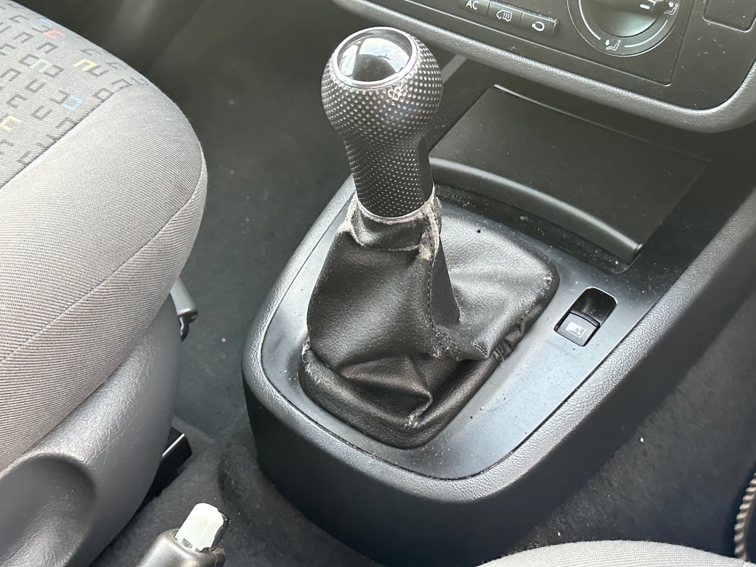 Used Volkswagen Sharan 2002 for sale - 77329492: Photo 97