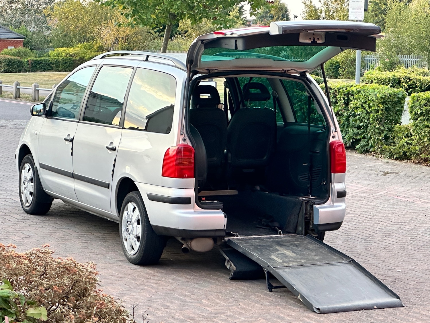 Used Volkswagen Sharan 2002 for sale - 77329492: Photo 98