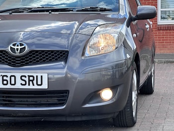 Used Toyota Yaris 2010 for sale - 79590253: Photo