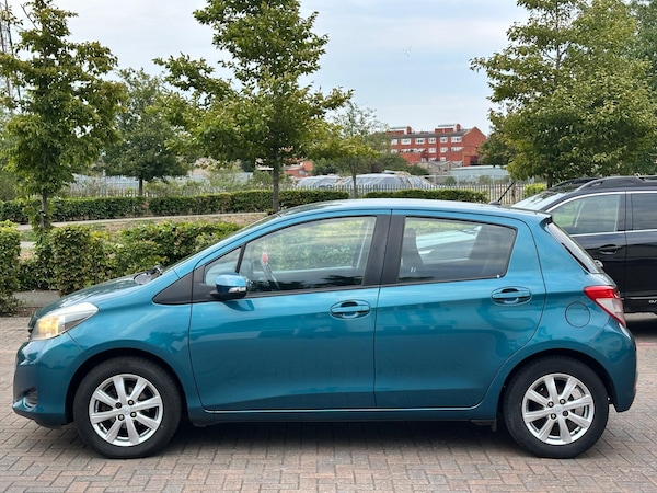 Used Toyota Yaris 2013 for sale - 75414012: Photo 32