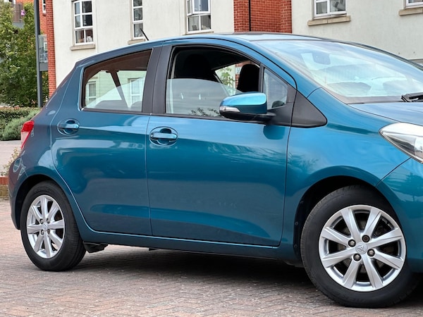 Used Toyota Yaris 2013 for sale - 75414012: Photo 3