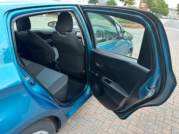 Used Toyota Yaris 2013 for sale - 75414012: Photo 60