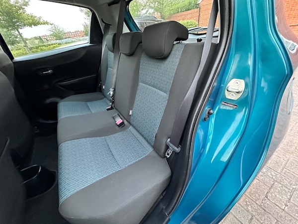 Used Toyota Yaris 2013 for sale - 75414012: Photo 76