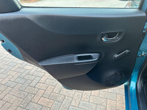 Used Toyota Yaris 2013 for sale - 75414012: Photo 79