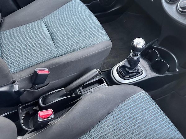 Used Toyota Yaris 2013 for sale - 75414012: Photo 87