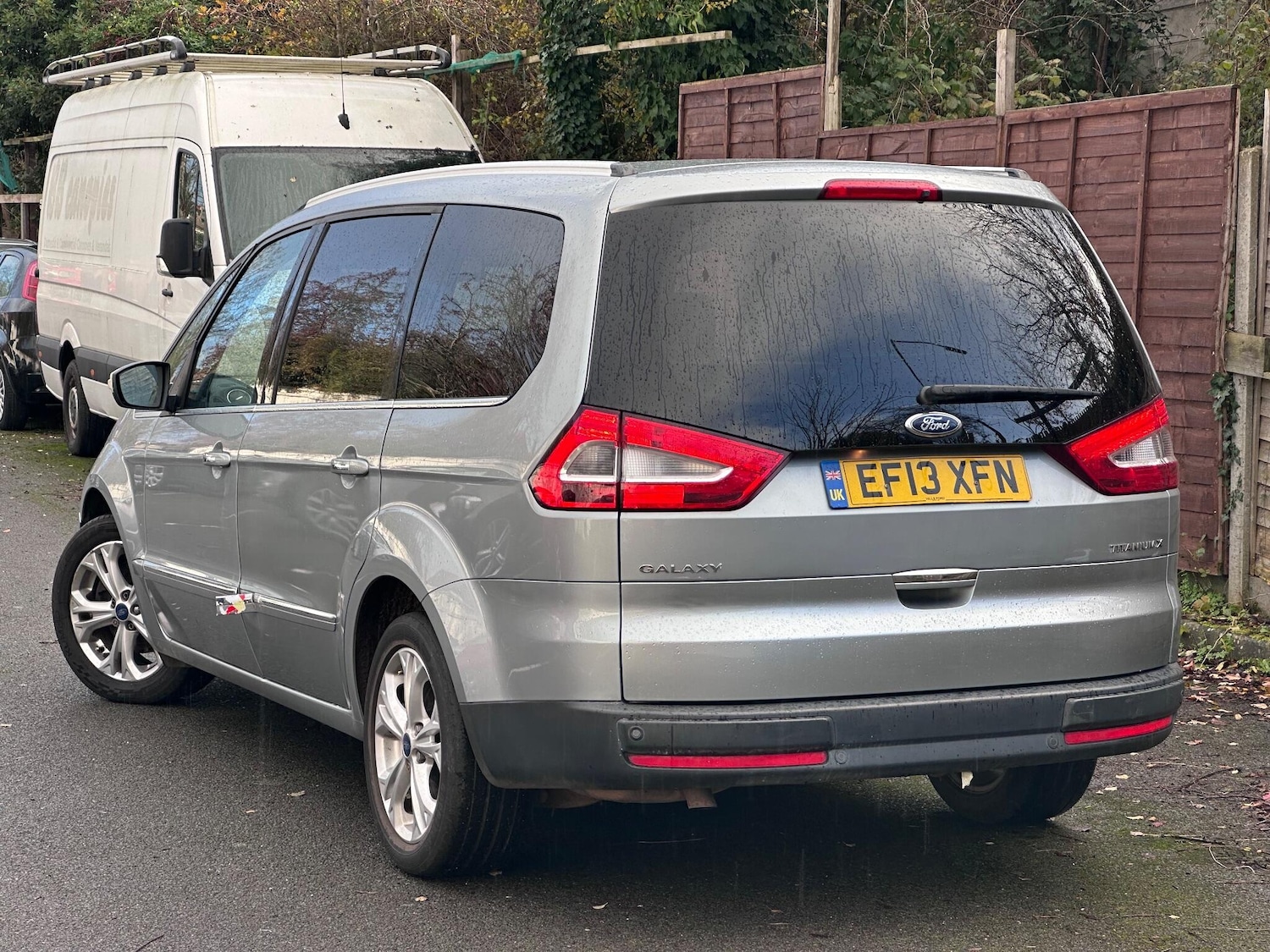 Used Ford Galaxy 2013 for sale - 76800941: Photo 2