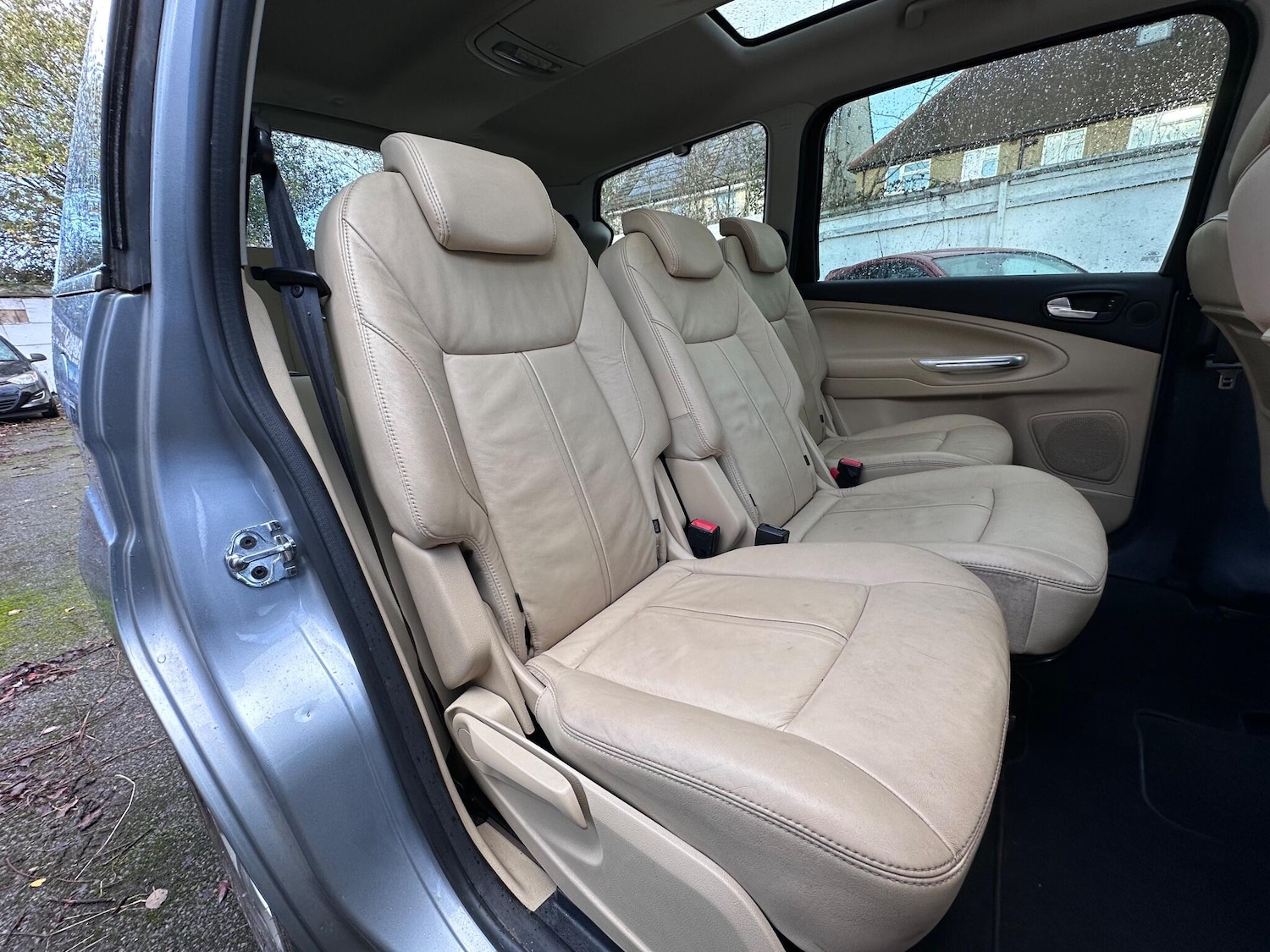 Used Ford Galaxy 2013 for sale - 76800941: Photo 8