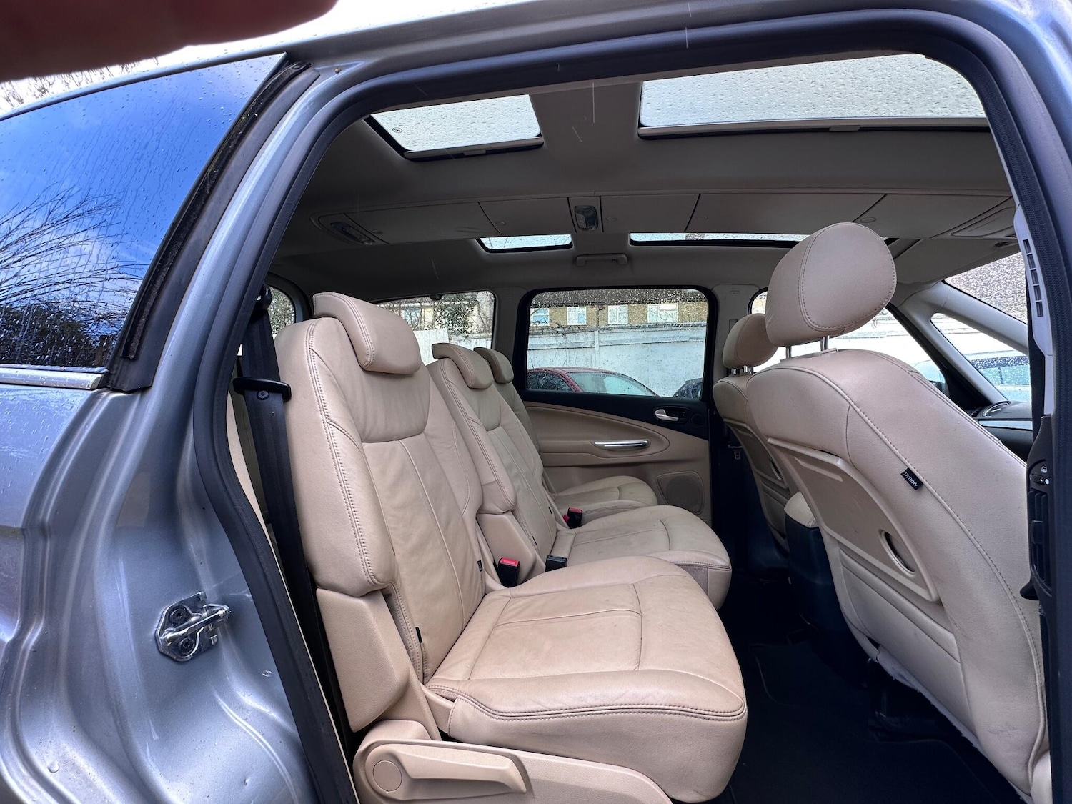 Used Ford Galaxy 2013 for sale - 76800941: Photo 9