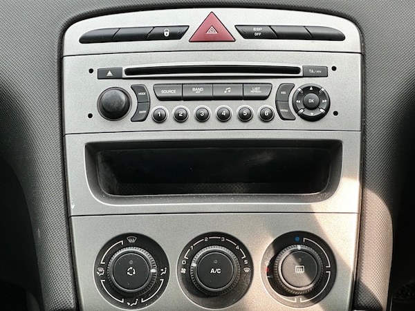 Used Peugeot 308 SW 2012 for sale - 74508806: Photo 32