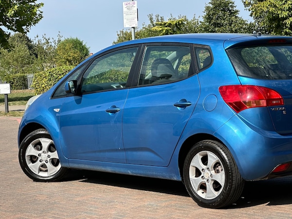 Used Kia Venga 2010 for sale - 75539407: Photo 11
