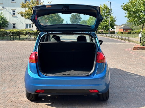 Used Kia Venga 2010 for sale - 75539407: Photo 28